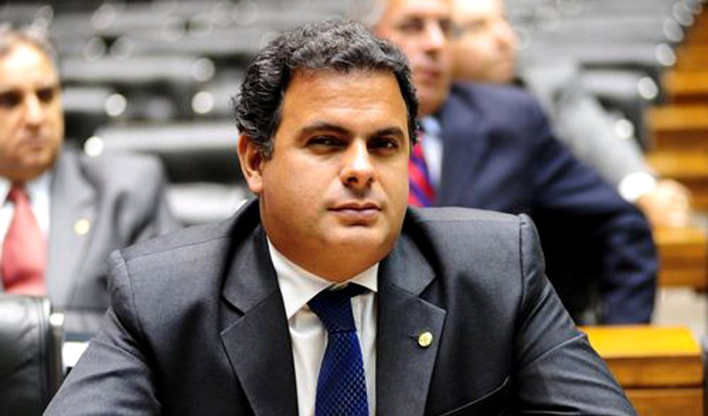 Bacelar tentou vantagem em licitação dos Correios