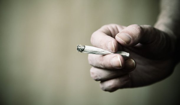 É proibido fumar...maconha
