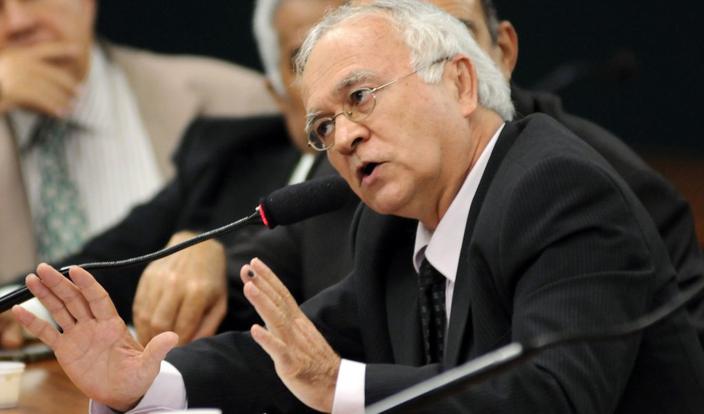 Ferro nega “simpatia” de Lula por Rands