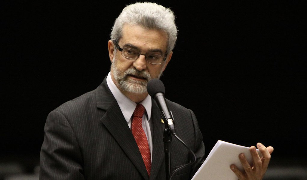 O PT e o dilema de apoiar ou não o PSB no Recife