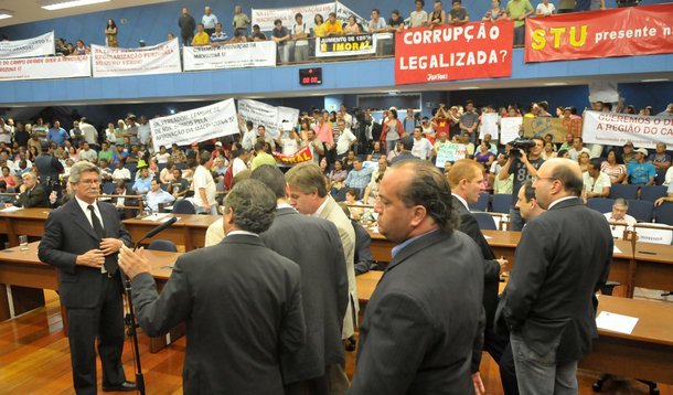 Vereadores de Campinas-SP terão reajuste de 126%