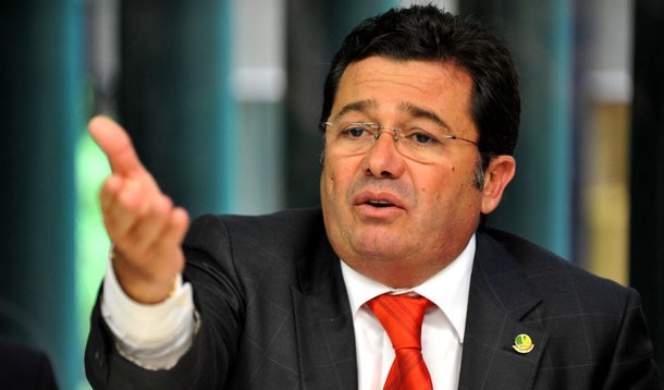 PMDB quer CPI para investigar telefônicas