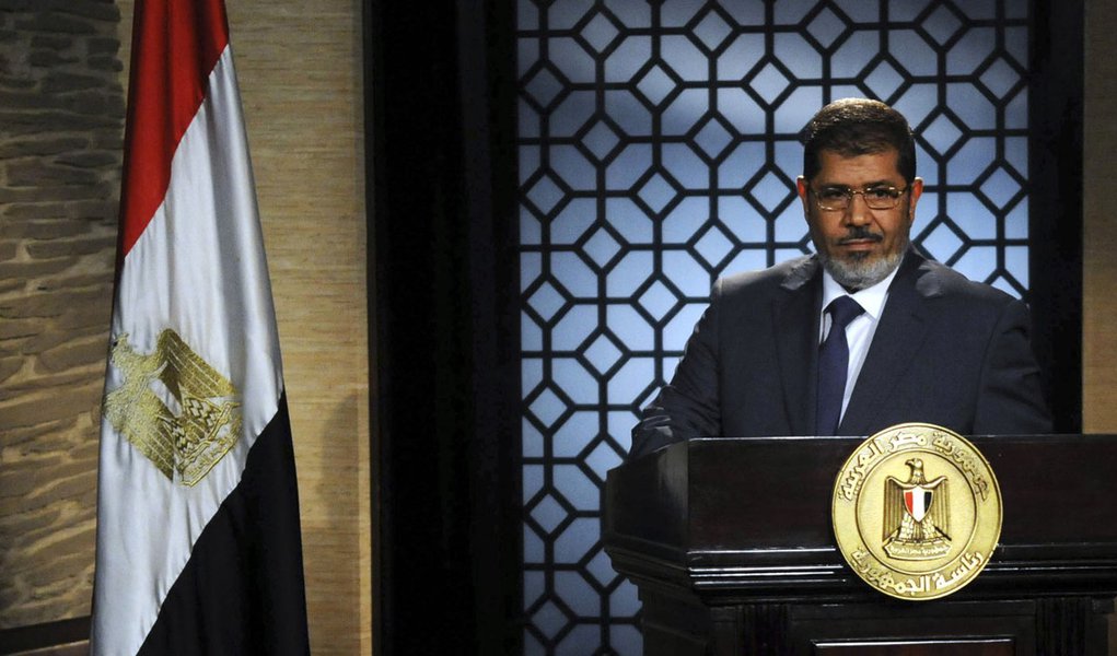 Presidente do Egito determina volta do Parlamento