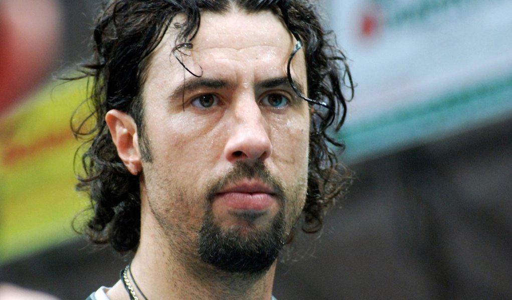 Jogador de vôlei morre em quadra na Itália