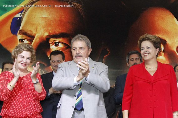 "PT continua sendo partido que compreende as contradições do tempo"