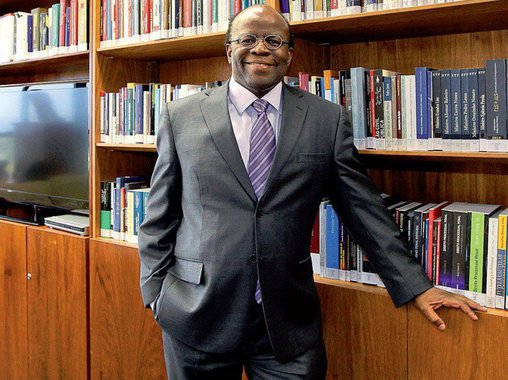 Folha espera que Barbosa mude seu comportamento