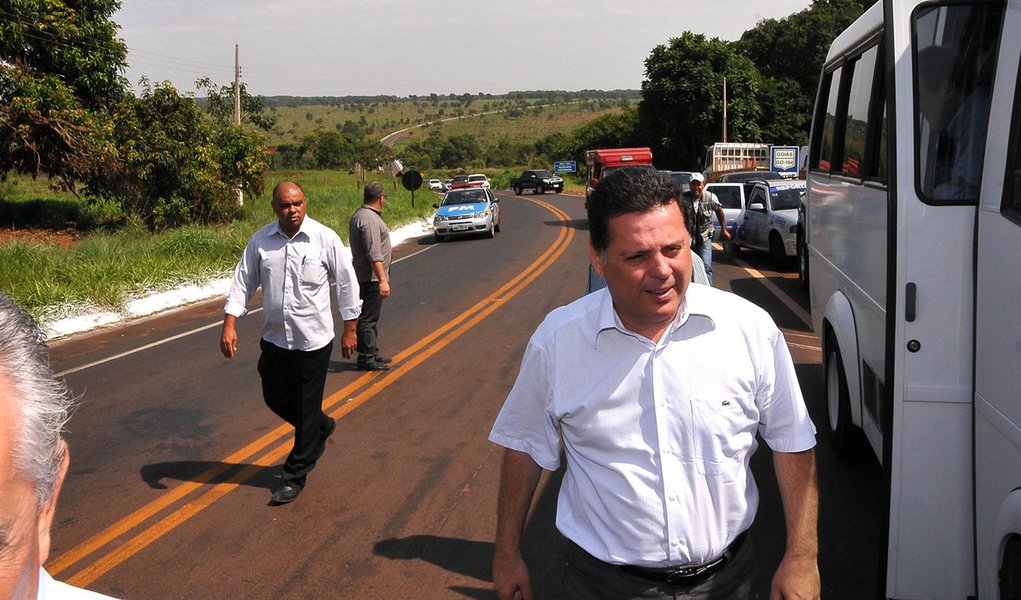 Perillo entrega obras rodoviárias no Sudoeste goiano