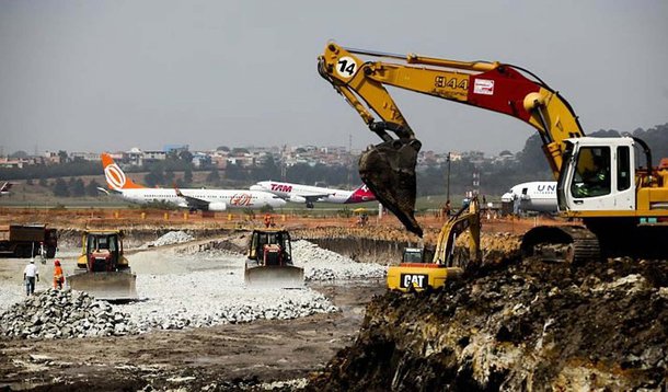 Aeroportos de SP podem perder prazo para a Copa