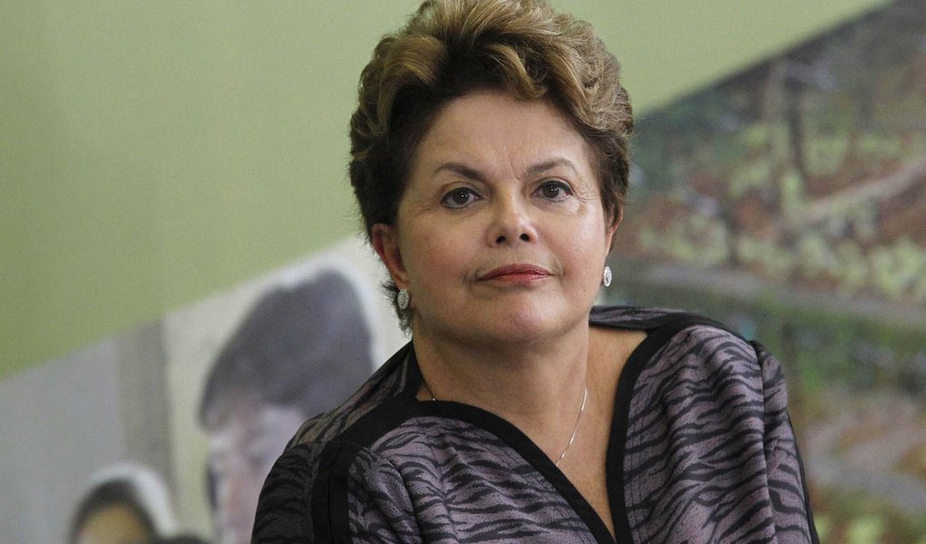 Dilma Rousseff lamenta morte de Chico Anysio