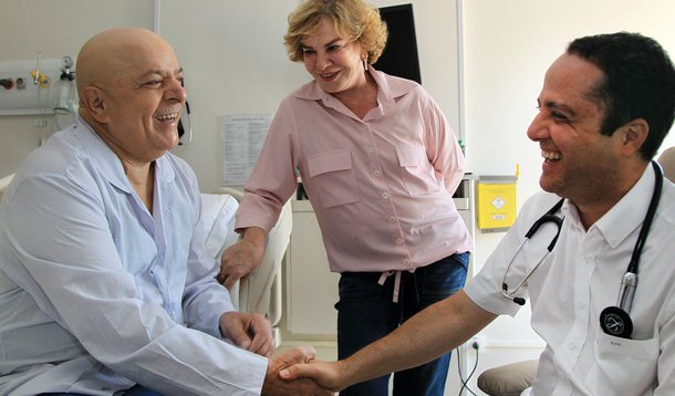 Tumor de Lula regride 75% e cirurgia é descartada