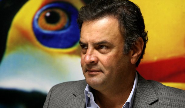Assessores do senador Aécio Neves também são pagos por MG