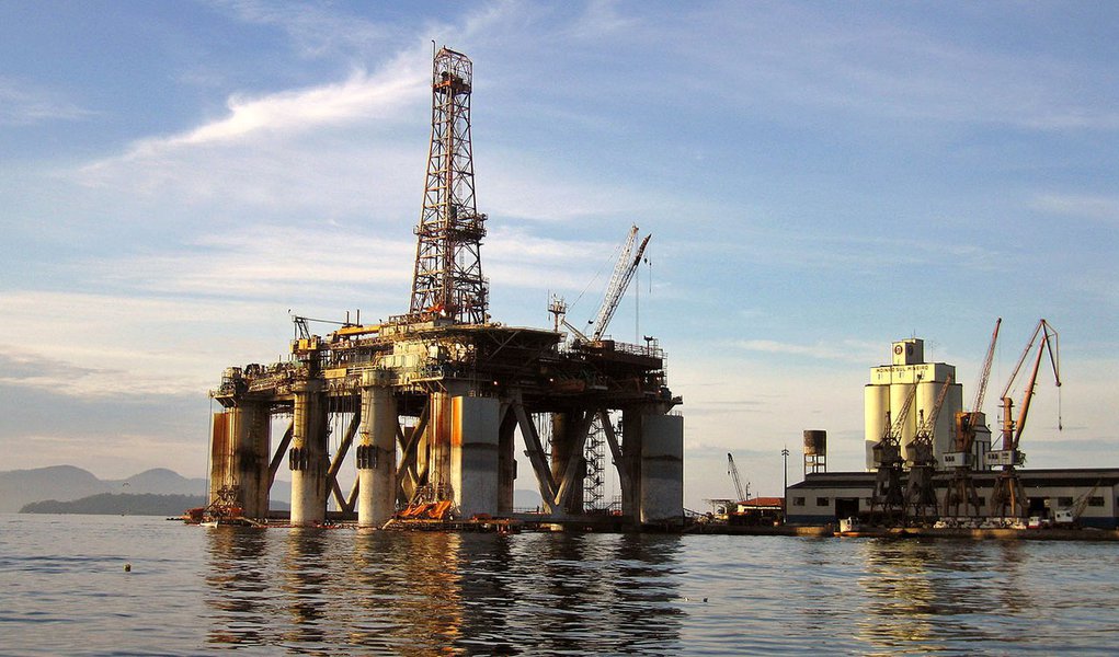 Brasil reabre os leilões de blocos de petróleo