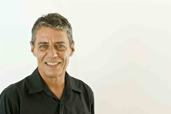 Vídeo: Chico Buarque fala sobre racismo e hipocrisia