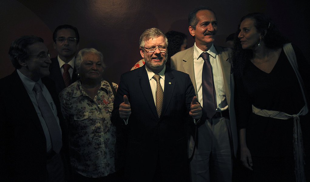 Crise na base do governo cai no colo de Marco Maia