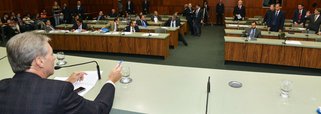 AL aprova projeto que destina R$ 805 mi ao VLT