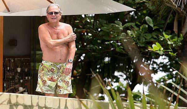 Condenado, Dirceu descansa aqui na Bahia