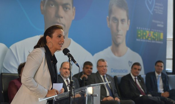 Ivete entra na luta contra o tráfico de pessoas