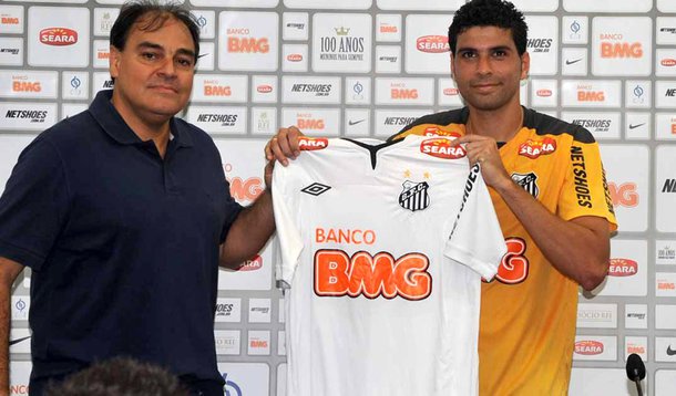 Gérson Magrão é oficialmente apresentado no Santos