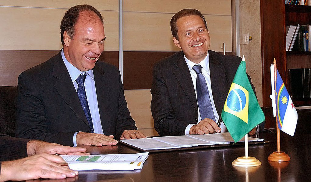 Bezerra pode disputar o governo de PE pelo PT