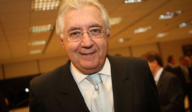 Afif abre mão de salário como vice, mas mantém cargo duplo