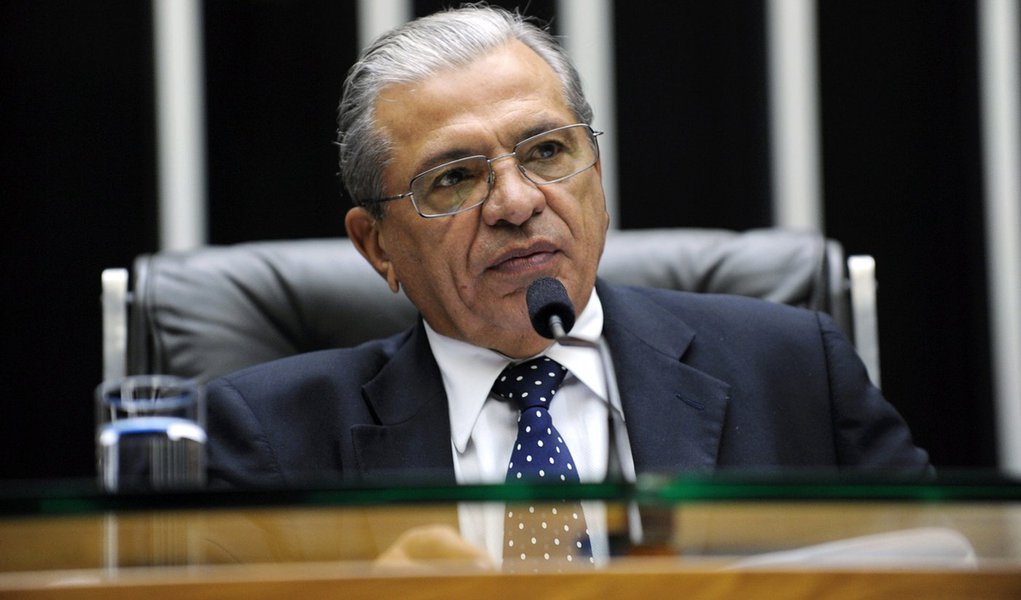 Inocêncio vê "chantagem" na ação do PR do Senado