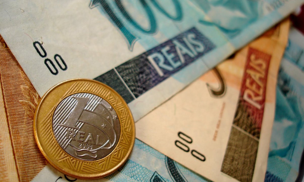 Salvador: média salarial já caiu 10% em 2013