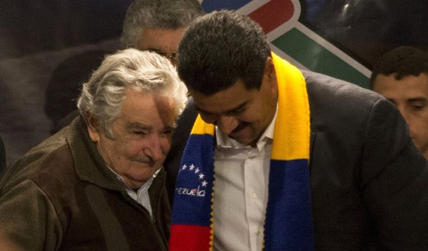 Maduro e Mujica defendem volta do Paraguai no Mercosul
