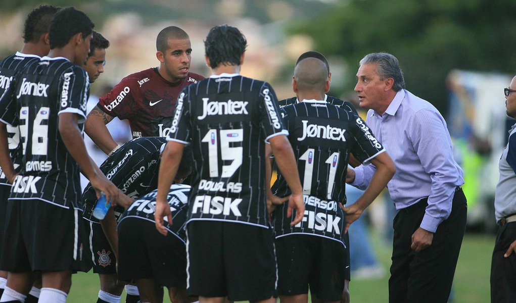 Corinthians empata com Comercial nos acréscimos
