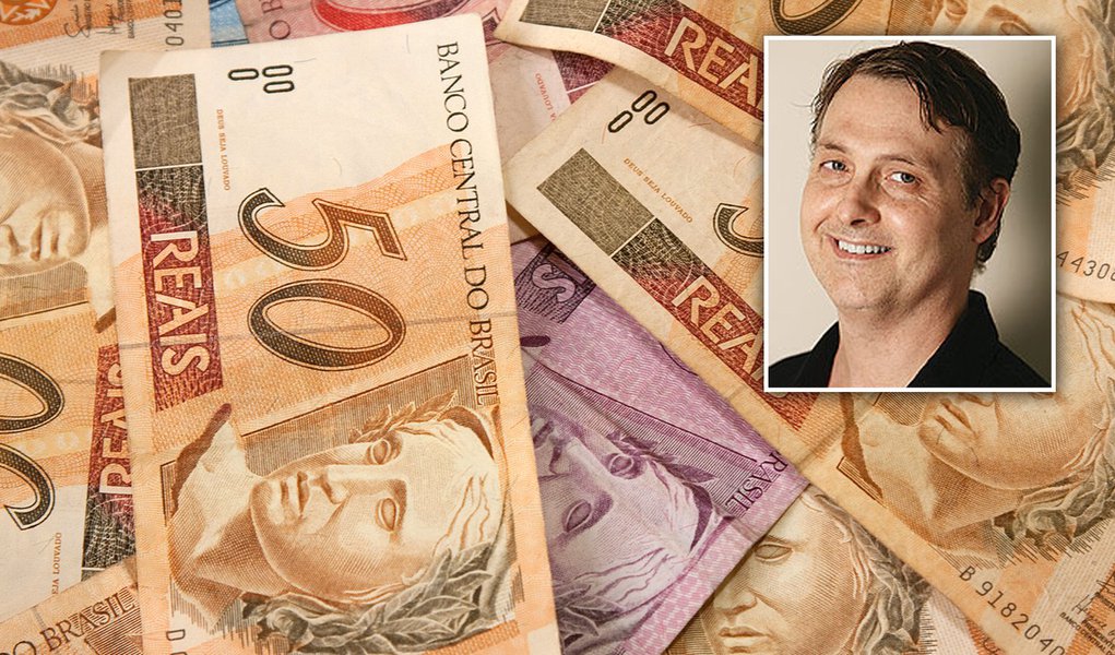 "Tirem Deus do dinheiro", pede jornalista da Época