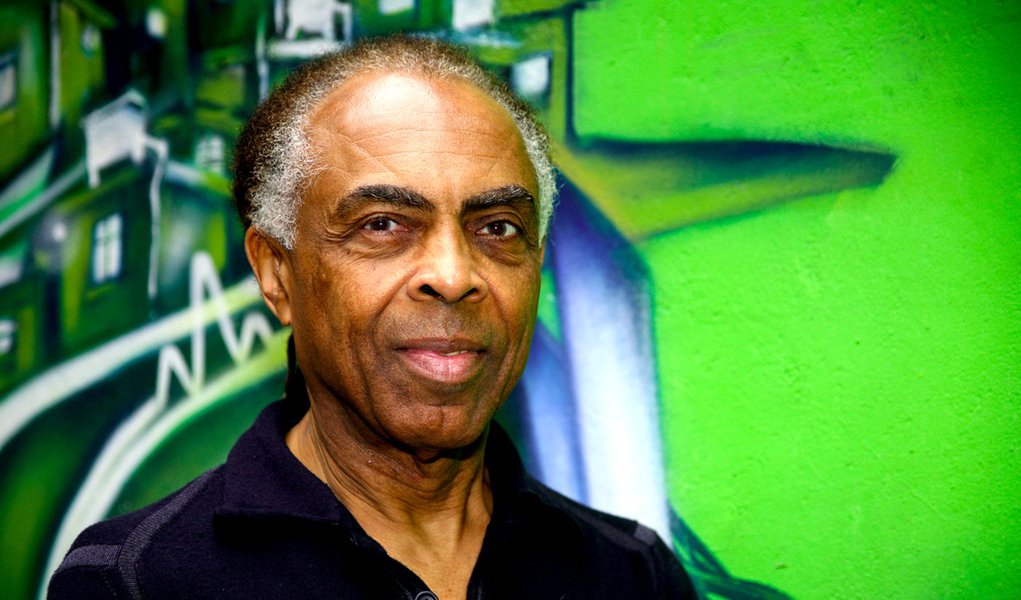 Gil diz que Dilma "está indo muito bem"