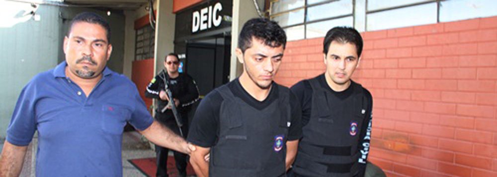 Polícia apresenta acusado de matar menina em Goiânia