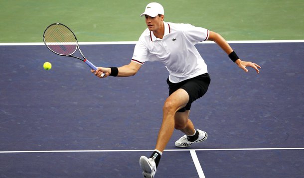 Gigante do tênis derruba número 1 do mundo