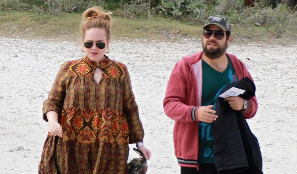 Adele anuncia gravidez