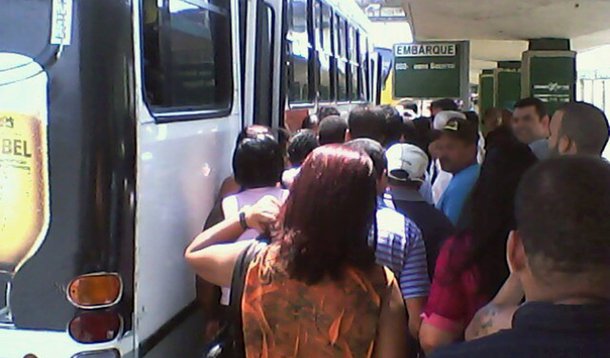  Greve nos ônibus por 24h 