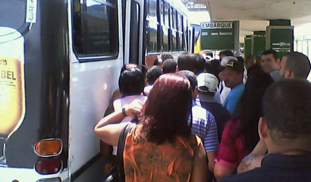  Greve nos ônibus por 24h 