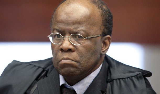 Joaquim Barbosa impõe mais uma derrota a Cachoeira