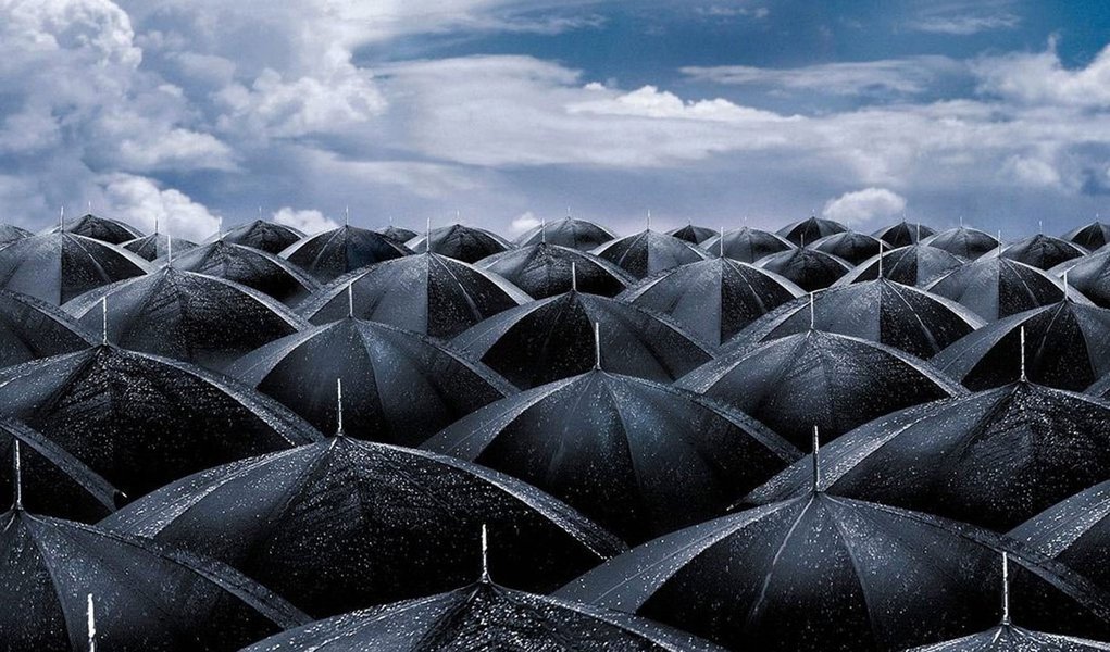 Semana começa com chuva em grande parte do País