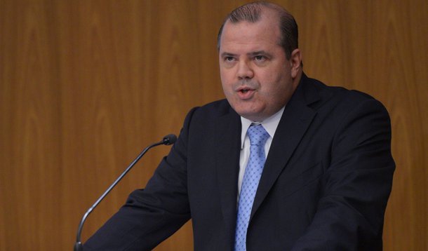 Tombini: projeto prevê que bancos absorvam prejuízo