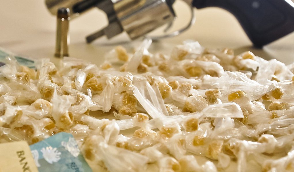 Tratamento para uns, repressão para outros