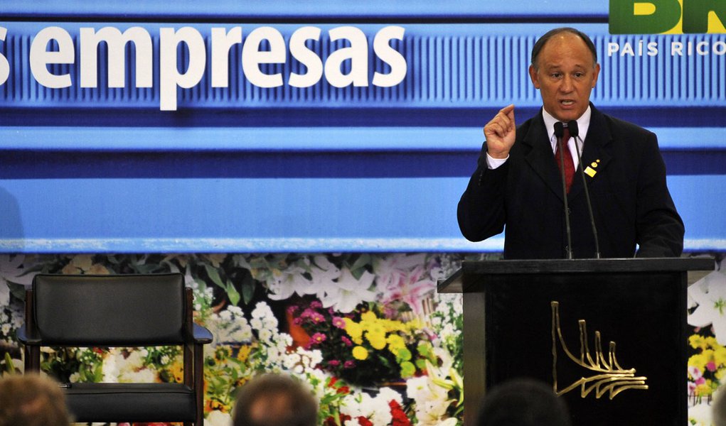 Ministro assume Desenvolvimento Agrário com clima tenso no campo