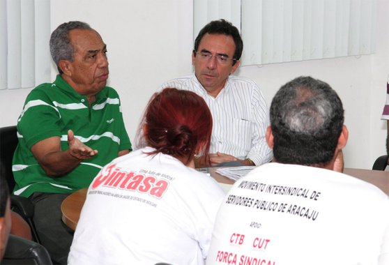 João cria mesa de negociação, mas não resolve greve dos médicos
