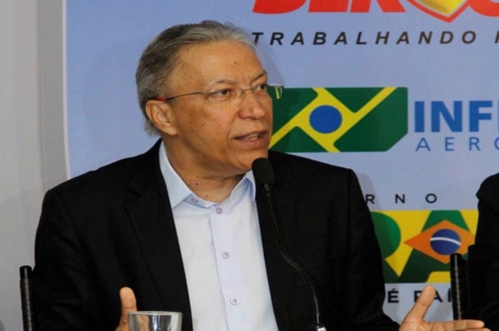 Déda: "me espanta um promotor querer politizar uma questão técnica"