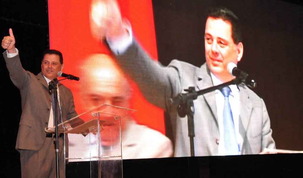 Perillo faz investimento maciço na malha viária