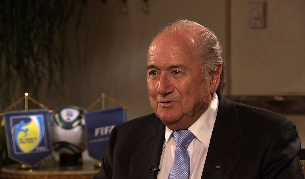 Com Teixeira fora, Blatter chega sexta-feira para ver Dilma