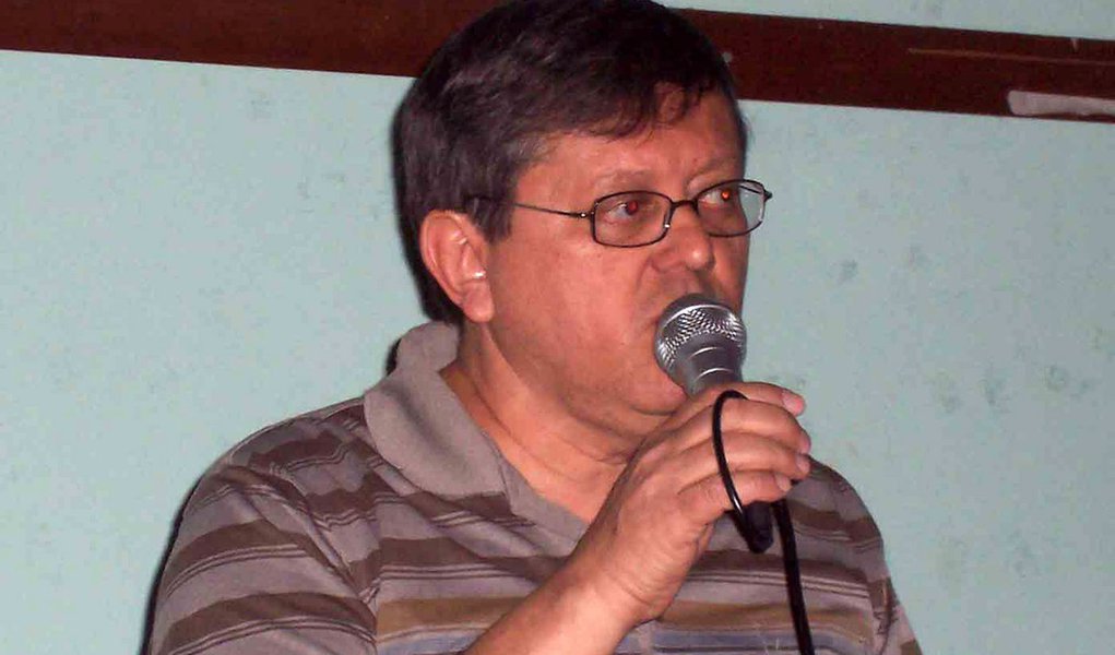 PPL escolhe candidato-poeta em Belo Horizonte