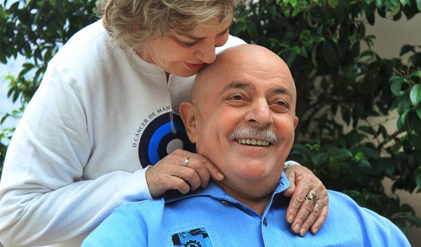 Lula apresenta melhoras e realizará exame