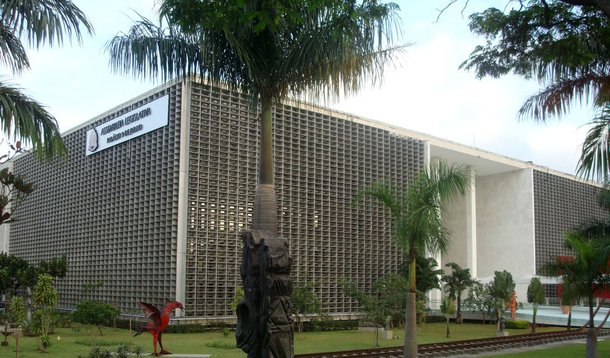 Acabou a mordomia para os deputados de São Paulo