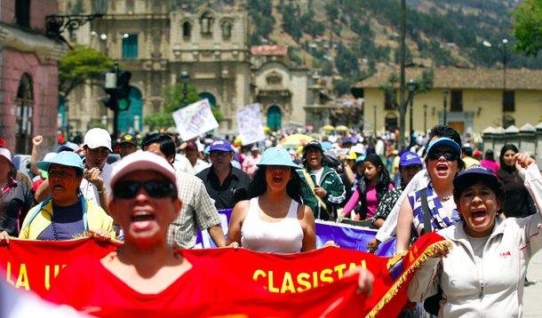 Protestos de ambientalistas suspendem mina de ouro no Peru