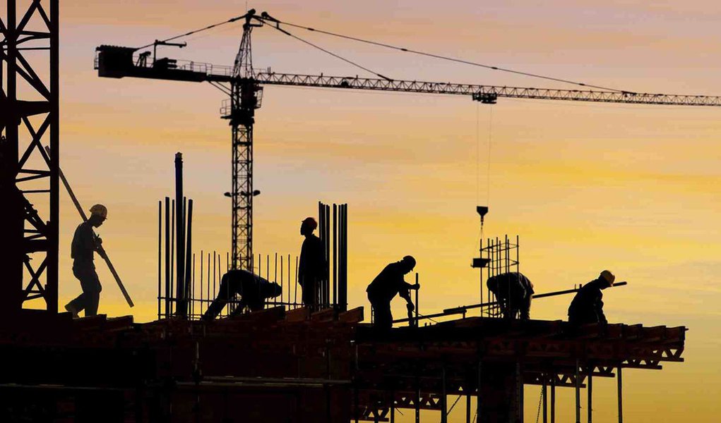 Construção civil entra em greve na segunda-feira