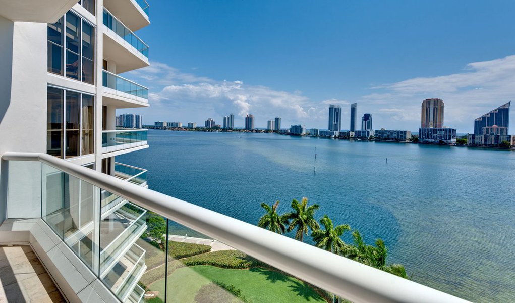 Com vista para Miami e além